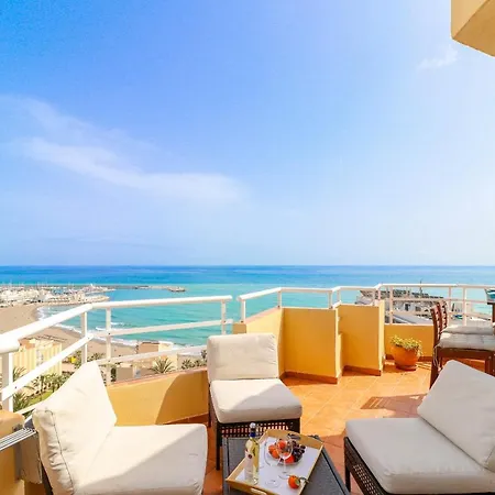 Penthouse With Panoramic Views - Puerto Marina Apartment