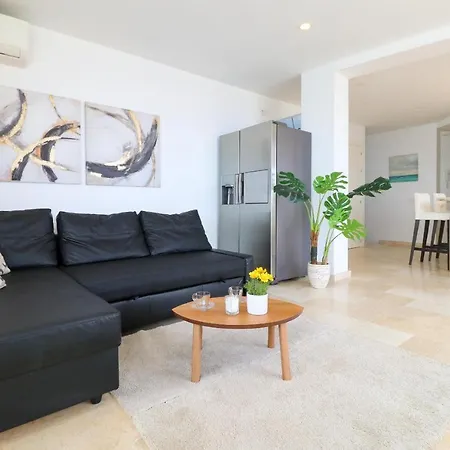 Penthouse With Panoramic Views - Puerto Marina Apartment *