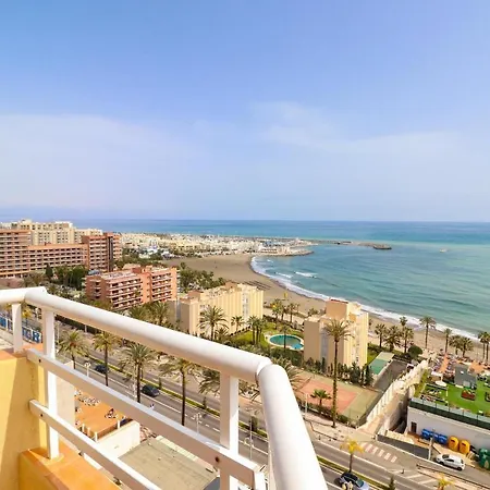 Penthouse With Panoramic Views - Puerto Marina *