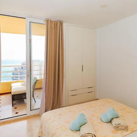 Penthouse With Panoramic Views - Puerto Marina *