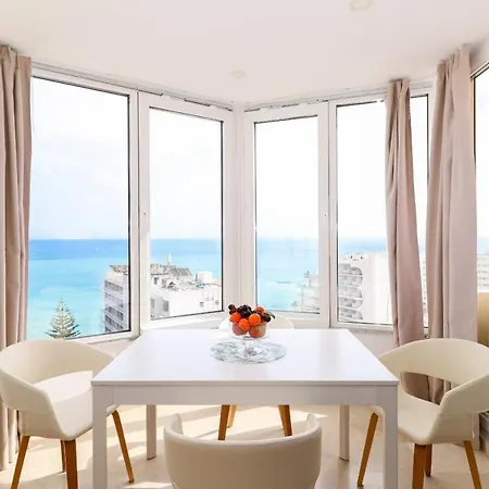 Penthouse With Panoramic Views - Puerto Marina Apartment *