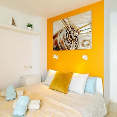Penthouse With Panoramic Views - Puerto Marina *